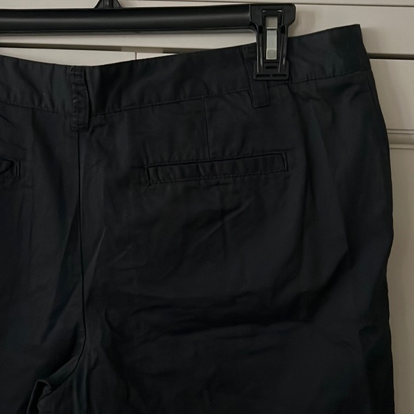 Merona Black Cotton Bermuda Shorts Size 10.  NWT. - Picture 3 of 6